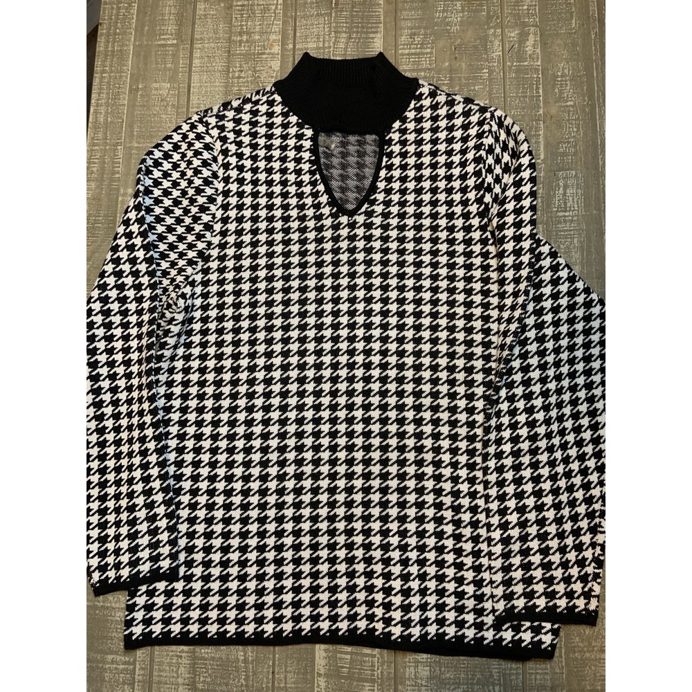 Inner‎ Circle Plaid Black and White Women's Sweater Size XL Turtleneck